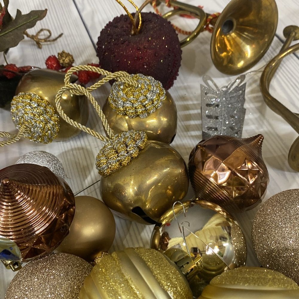 70+ Piece Bundle of Christmas Tree Ornaments Decorations - Picture 4 of 7